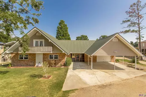 31424 Barbara Dr, Springfield, LA 70462 photo 1