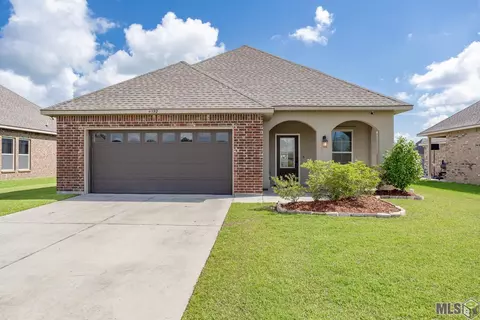 4392 Olivia Dr, Addis, LA 70710 photo 2