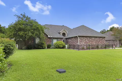 13384 Arnold Rd, Walker, LA 70785 photo 1