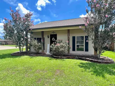 12740 Roe Dr, Walker, LA 70785 photo 1