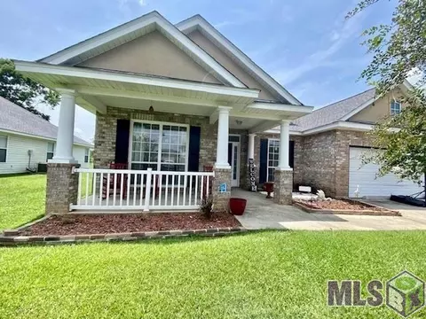 20239 Bur Oak Dr, Zachary, LA 70791
