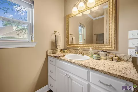 12599 Ina Dr, Walker, LA 70785 photo 11