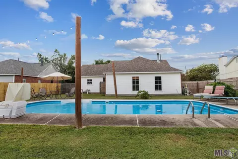 30408 Paul St, Walker, LA 70785 photo 4