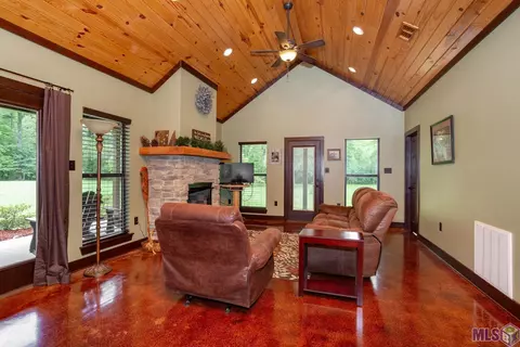 31933 Butch Bennett Rd, Walker, LA 70785 photo 3