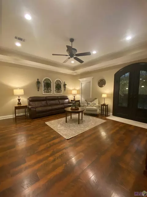 14175 Meadow Brook Ln, Walker, LA 70785 photo 5