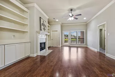 31036 Lake Spring Dr, Walker, LA 70785 photo 4