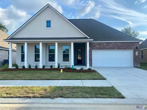 12118 Parkknoll Ave, Baton Rouge, LA 70816