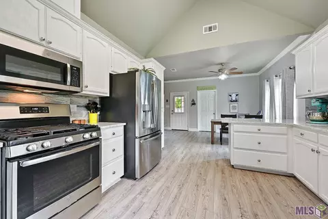 30130 Oak Shadow Dr, Walker, LA 70785 photo 7