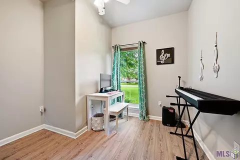 30130 Oak Shadow Dr, Walker, LA 70785 photo 11
