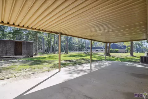 31469 River Pines Dr, Springfield, LA 70462 photo 24