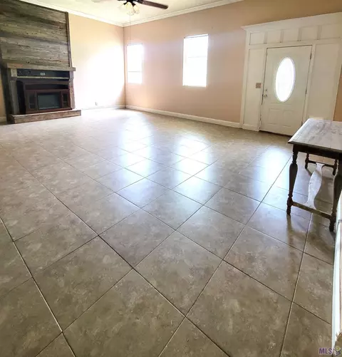 30097 Huff Chapel Rd, Springfield, LA 70462 photo 4