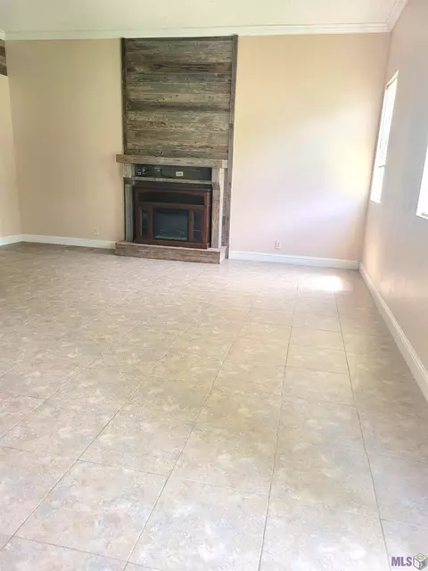 30097 Huff Chapel Rd, Springfield, LA 70462 photo 3