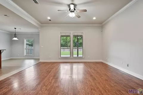 31128 Cross Bow Dr, Walker, LA 70785 photo 5