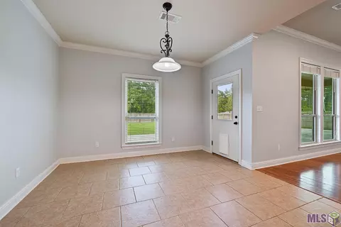 31128 Cross Bow Dr, Walker, LA 70785 photo 3