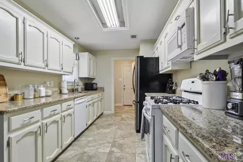 12133 Partridgewood Dr, Baker, LA 70714 photo 18