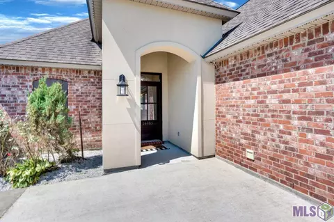 14985 Cross Gate Dr, Walker, LA 70785 photo 2