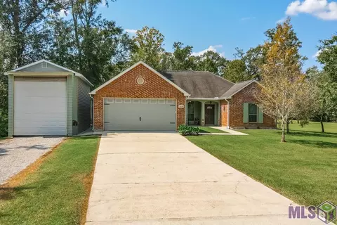 12197 Beco Rd, Saint Amant, LA 70774