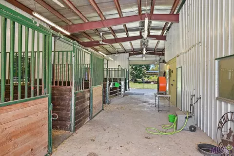 14283 Carey Rd, Baker, LA 70714 photo 4