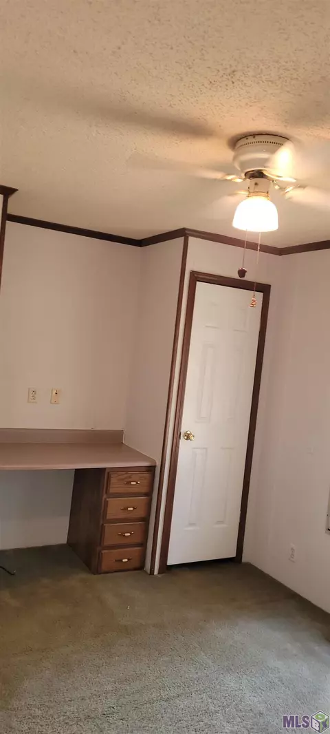 14540 Crystal Dr, Pride, LA 70770 photo 5