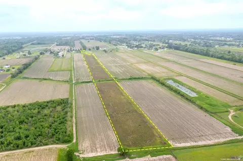 Tract 2, Saint Martinville, LA 70582