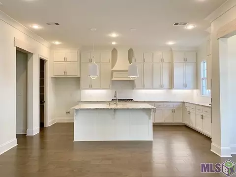 5301 N Pointer Ct, Baton Rouge, LA 70808 photo 7