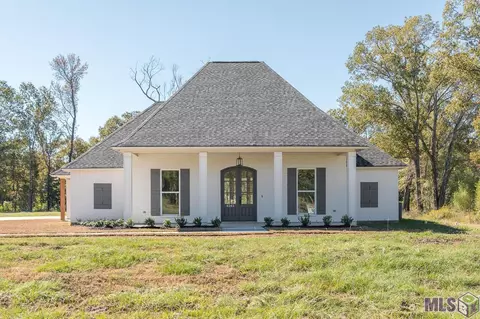 4245 Hidden Pointe Dr, Jackson, LA 70748