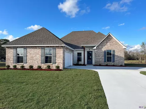 6374 Highland Dr, Addis, LA 70710