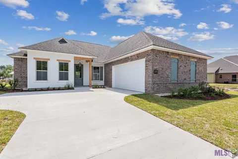 21462 Yellowfin Dr, Springfield, LA 70462