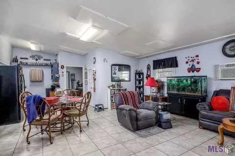 15210 El Ranchitos Ave, Pride, LA 70770 photo 10