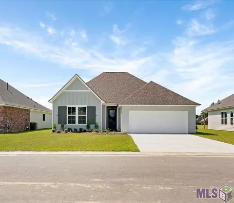 10468 Highcrest Dr, Denham Springs, LA 70706