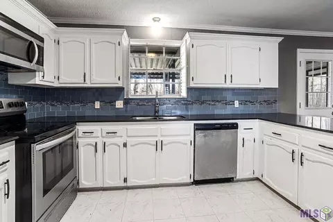 10024 Ardoon Dr, Baker, LA 70714 photo 5