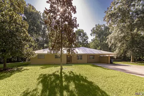 4826 Rougon Rd, Port Allen, LA 70767