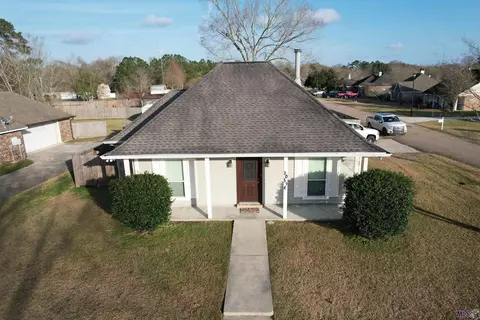30574 E Trce, Walker, LA 70785 photo 1