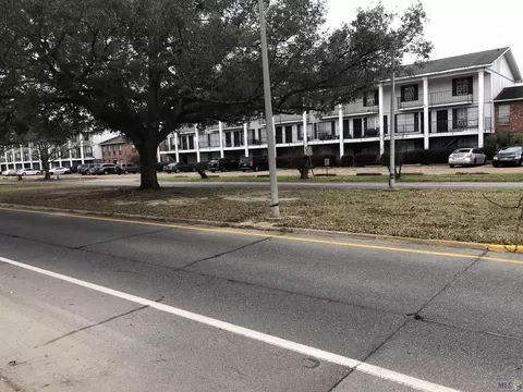 3030 Congress Blvd # 6, Baton Rouge, LA 70808
