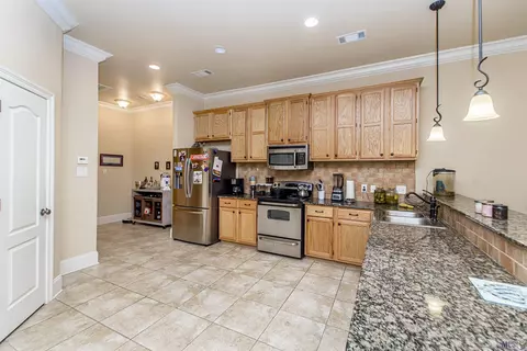 23775 Monarch Pt, Springfield, LA 70462 photo 5
