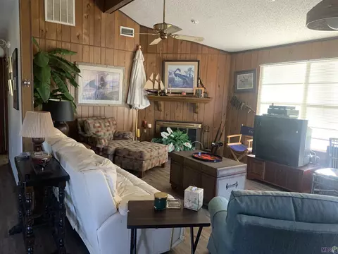 20558 Carpenter Rd, Springfield, LA 70462 photo 7