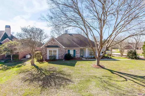 18942 Wildlife Way Dr, Baton Rouge, LA 70817