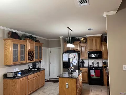 33813 Natures Way, Walker, LA 70785 photo 6