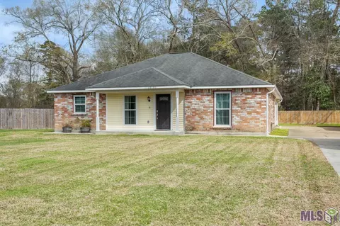 26190 Vincent Dr, Denham Springs, LA 70726
