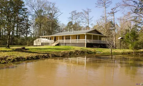 24822 4th St, Holden, LA 70744