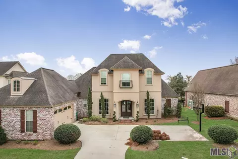 2318 St Andrews Ave, Zachary, LA 70791