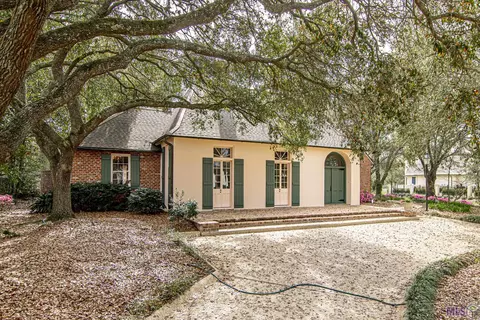 17731 W Lakeway Dr, Baton Rouge, LA 70810