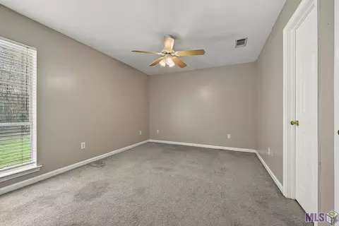 13919 J R Dr, Walker, LA 70785 photo 7