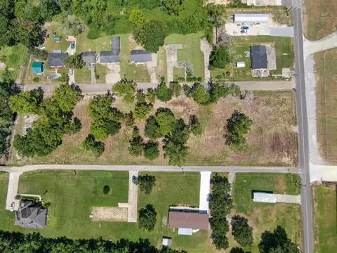 38442 Lark Dr, Prairieville, LA 70769
