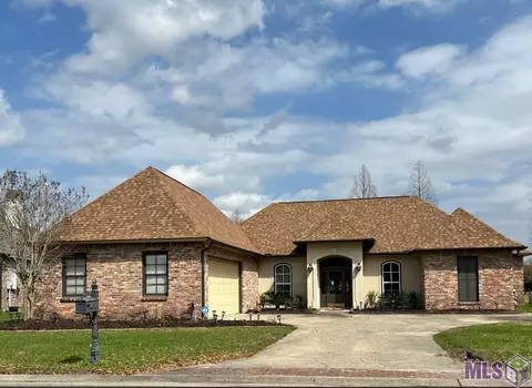 40571 Pelican Point Pkwy, Gonzales, LA 70737