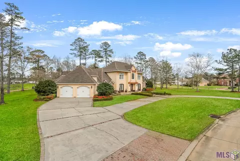 23872 Monarch Pt, Springfield, LA 70462 photo 2