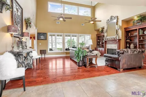 23872 Monarch Pt, Springfield, LA 70462 photo 7