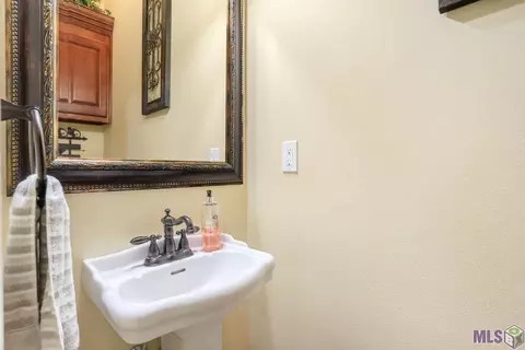 23872 Monarch Pt, Springfield, LA 70462 photo 34