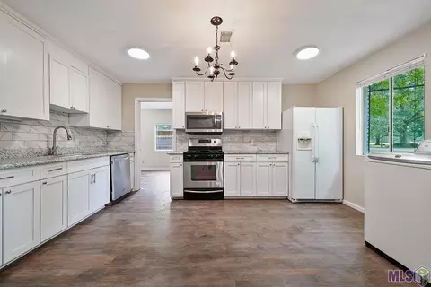 2677 N Stevendale Rd, Baton Rouge, LA 70819
