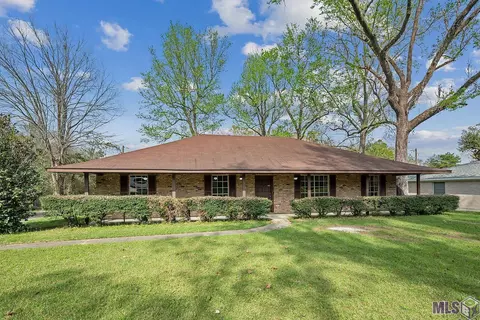 8757 Laurynwood Dr, Baton Rouge, LA 70808